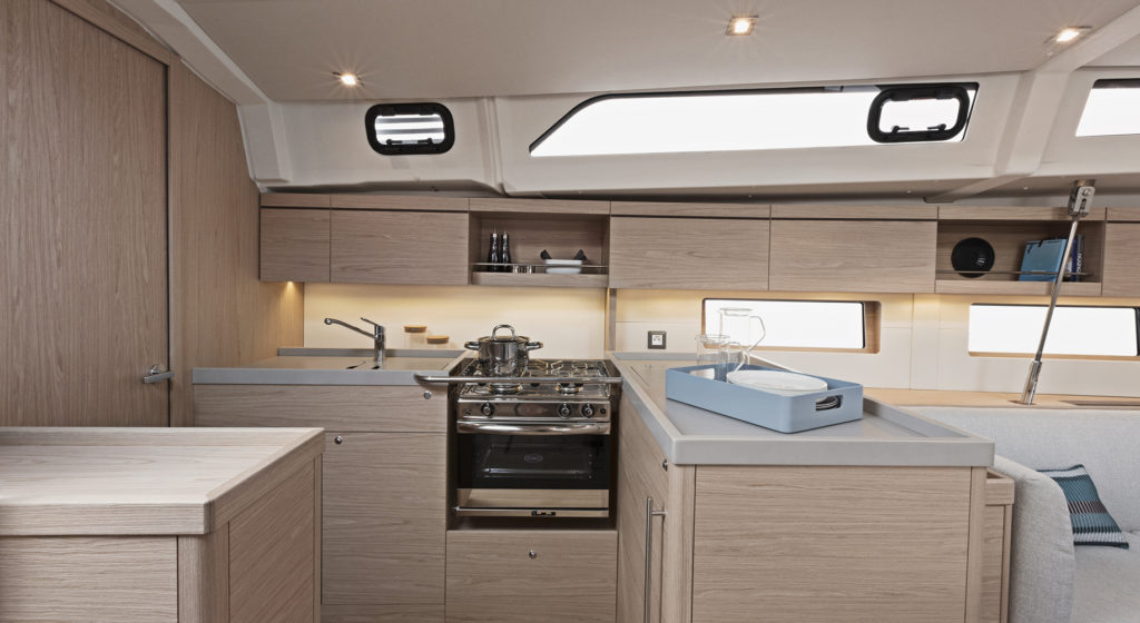 beneteau oceanis 46.1 interior